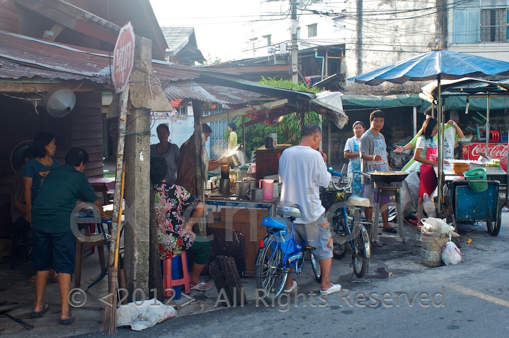 Thonburi side