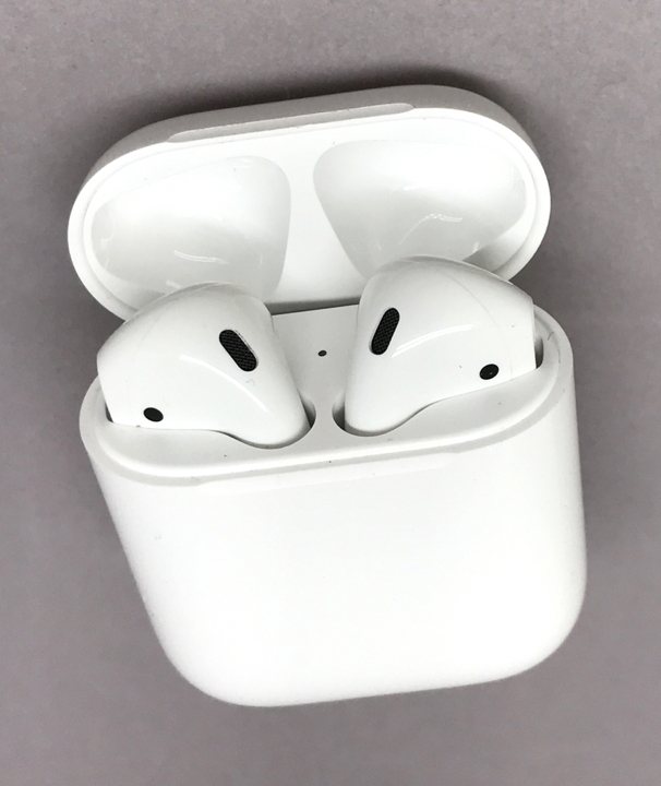 AirPods