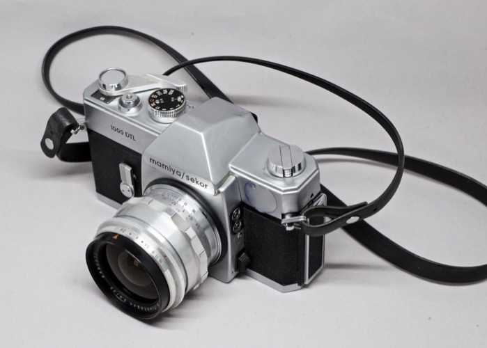 Mamiya/Sekor camera and Zeiss Flektagon 35mm lens