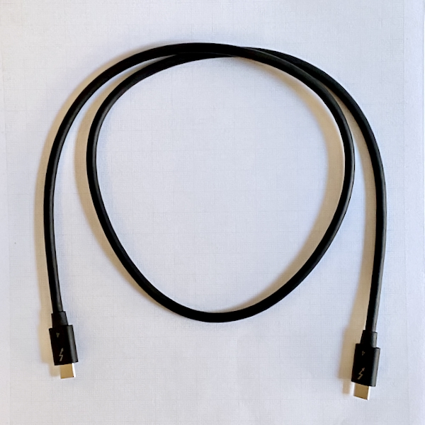 Thunderbolt 4 cables