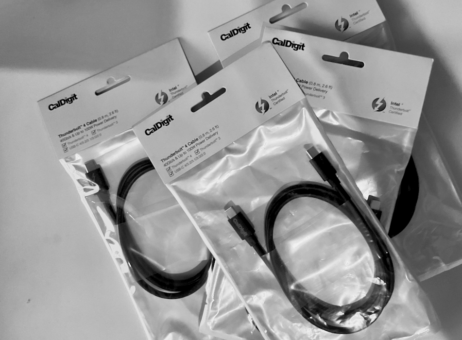 CalDigit Thunderbolt 4 cables