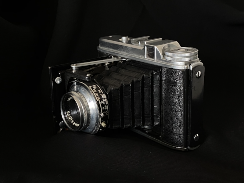 Voigtlander camera