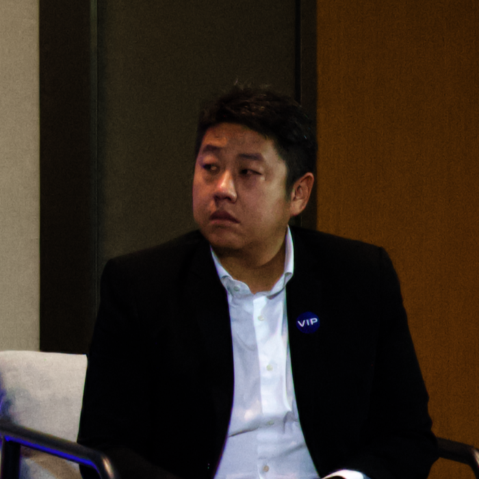 Dr. Thanapat Wanichanon