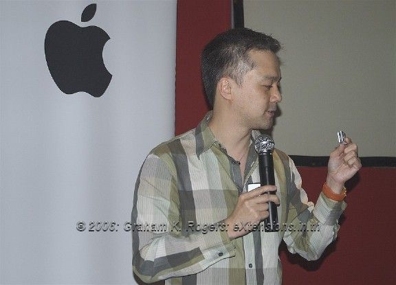 Tony Li with iPod shuffle