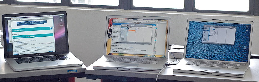 3 MacBook Pros
