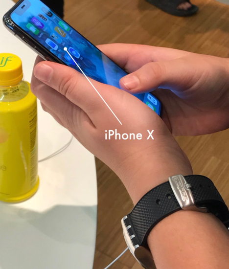 iPhone X in iStudio