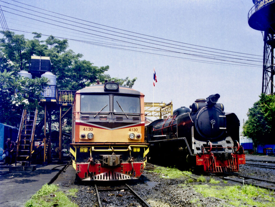 diesel and steam at Thonburi