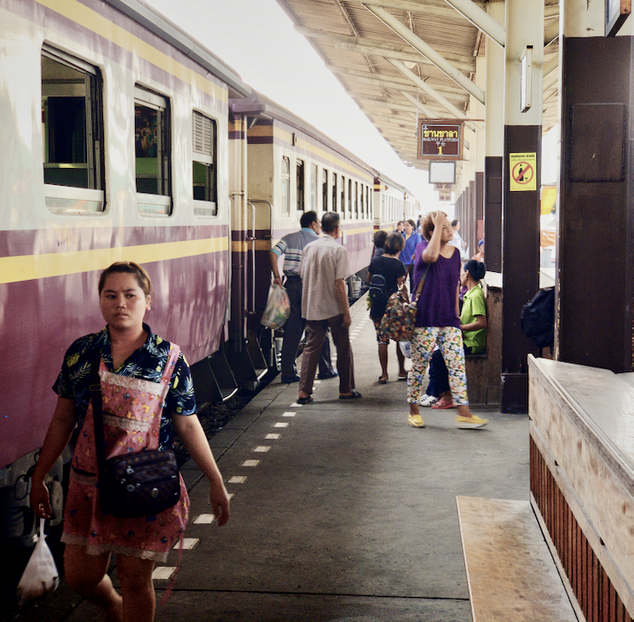 Thonburi station
